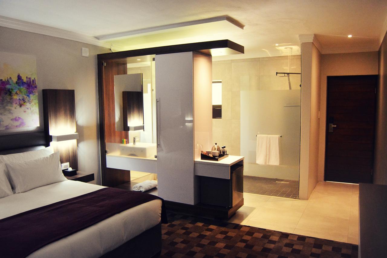 Palm Swift Luxury Accommodation Brits Kültér fotó